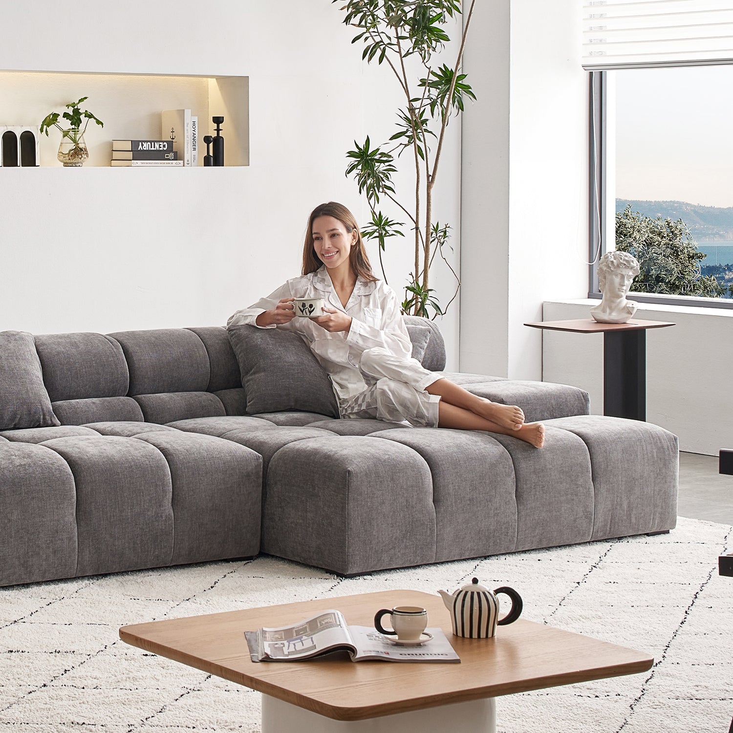 Amora Sectional - Mario Capasa