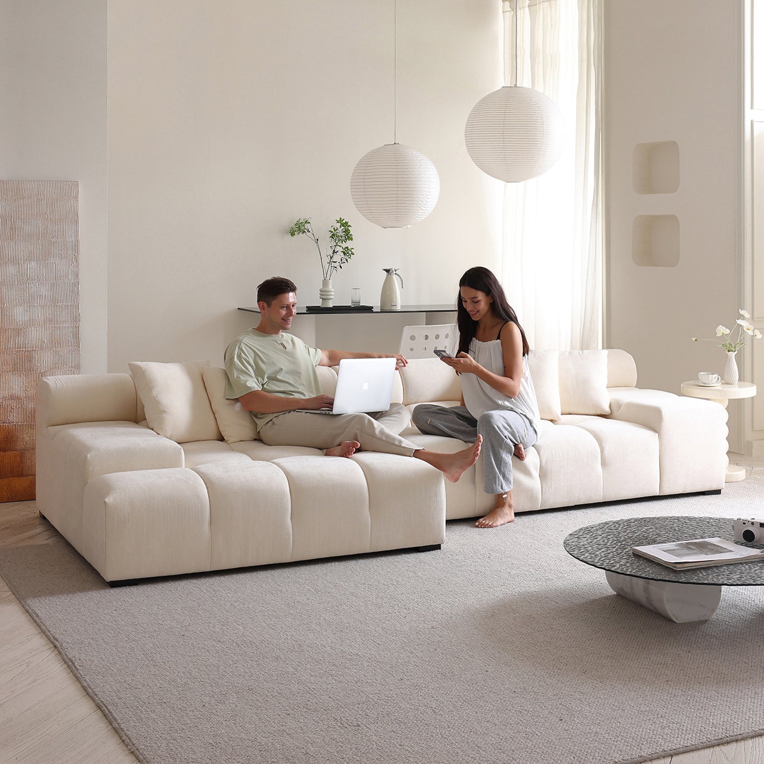 Amora Sectional - Mario Capasa