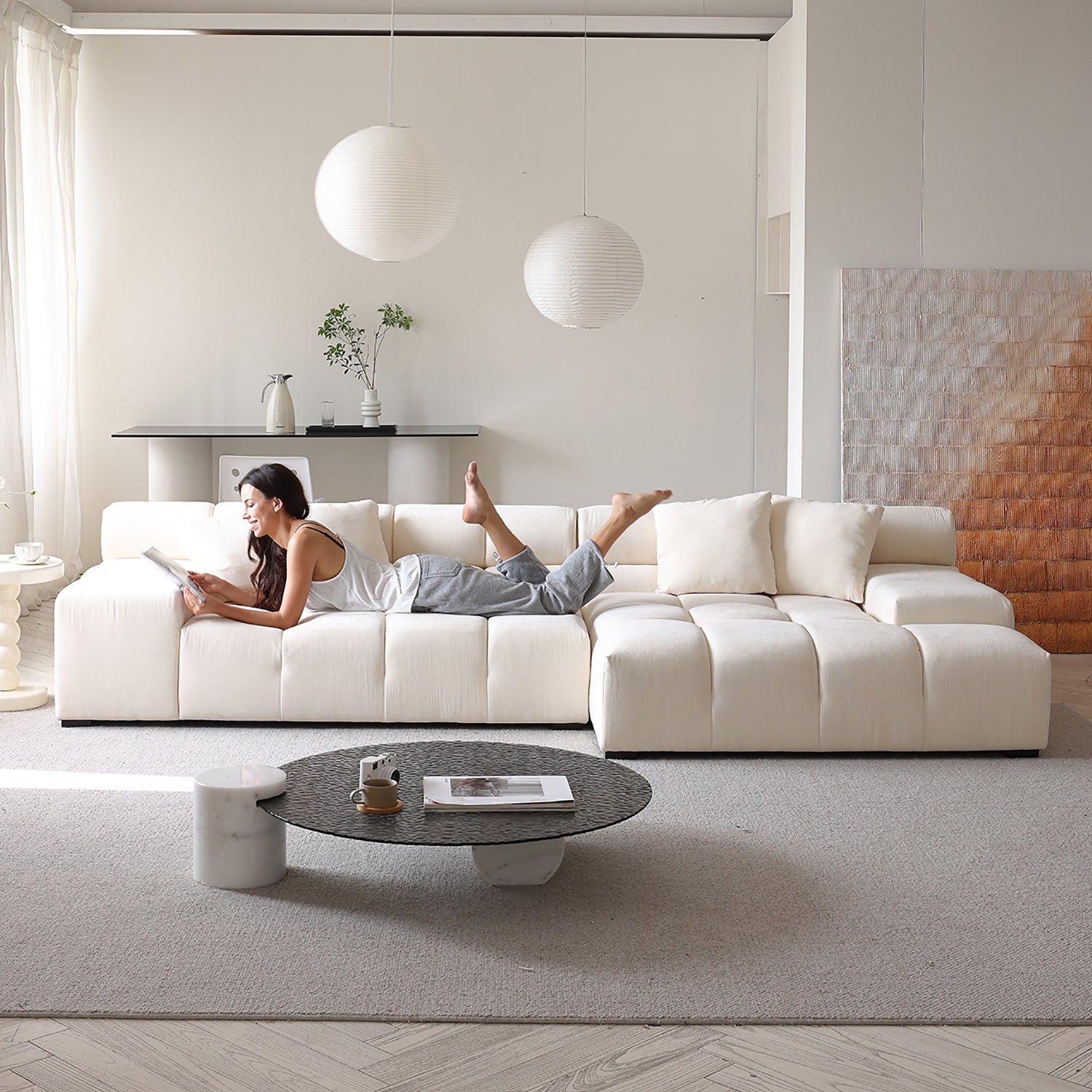 Amora Sectional - Mario Capasa