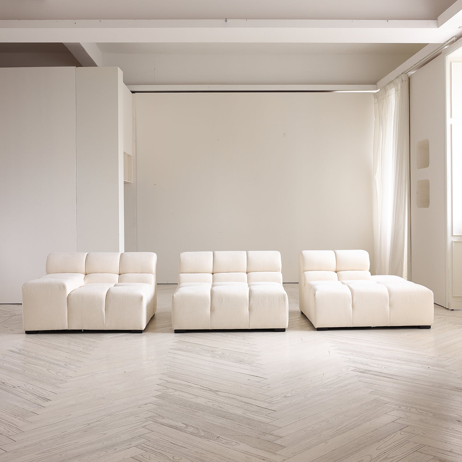 Amora Sofa - Mario Capasa