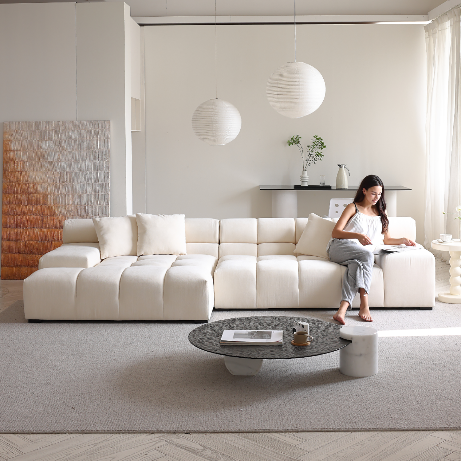 Amora Sectional - Mario Capasa
