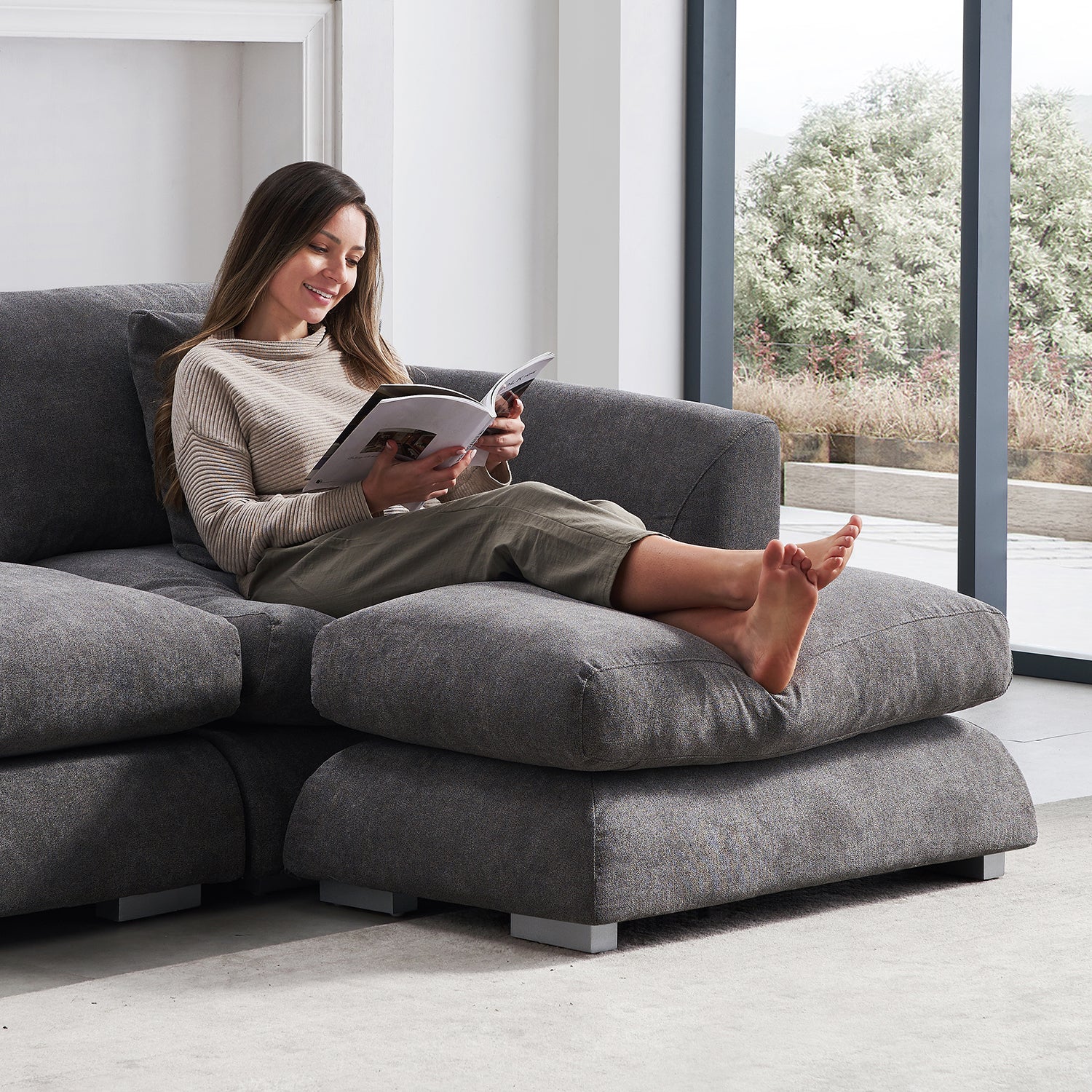 Feathers Ottoman - Mario Capasa