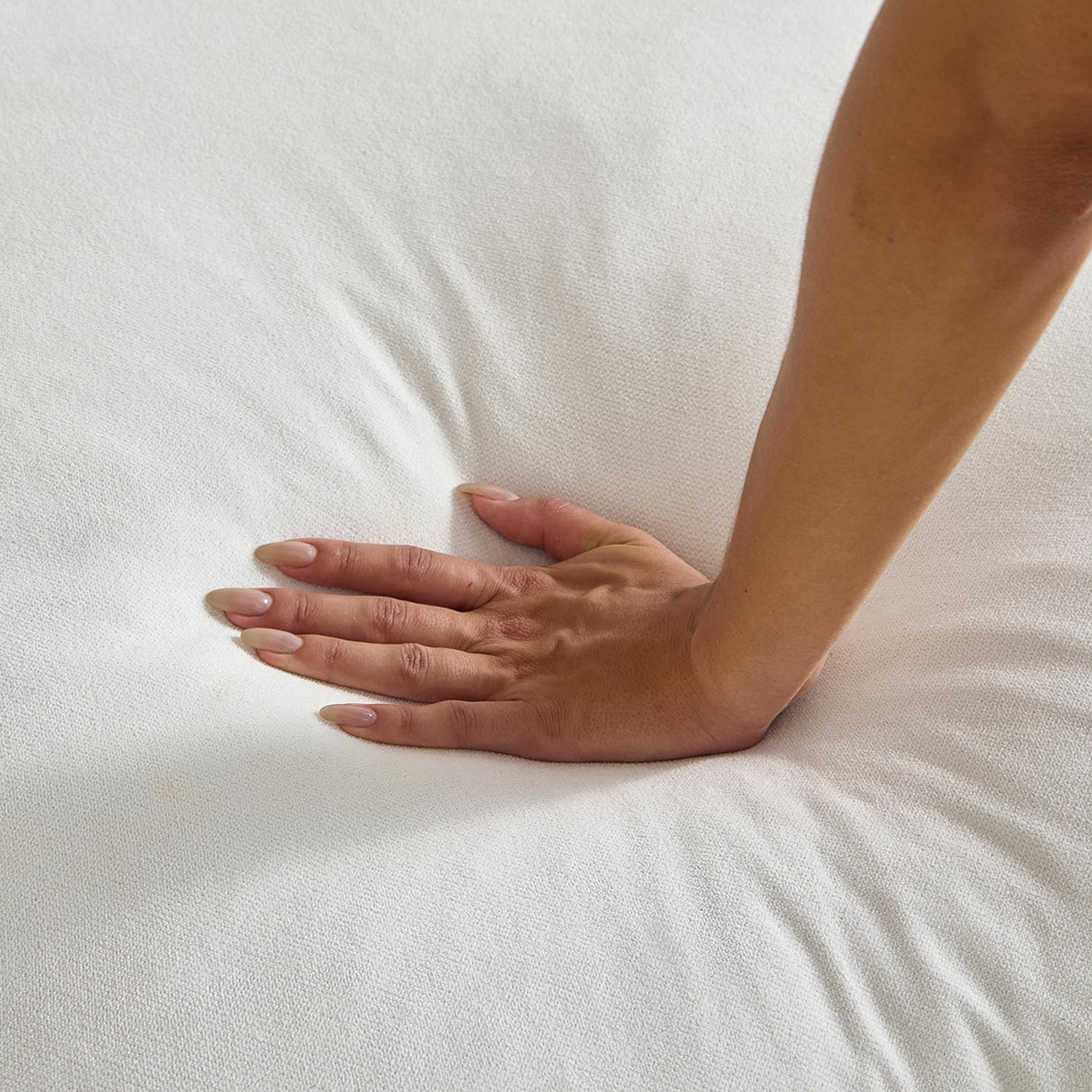 Feathers Ottoman - Mario Capasa