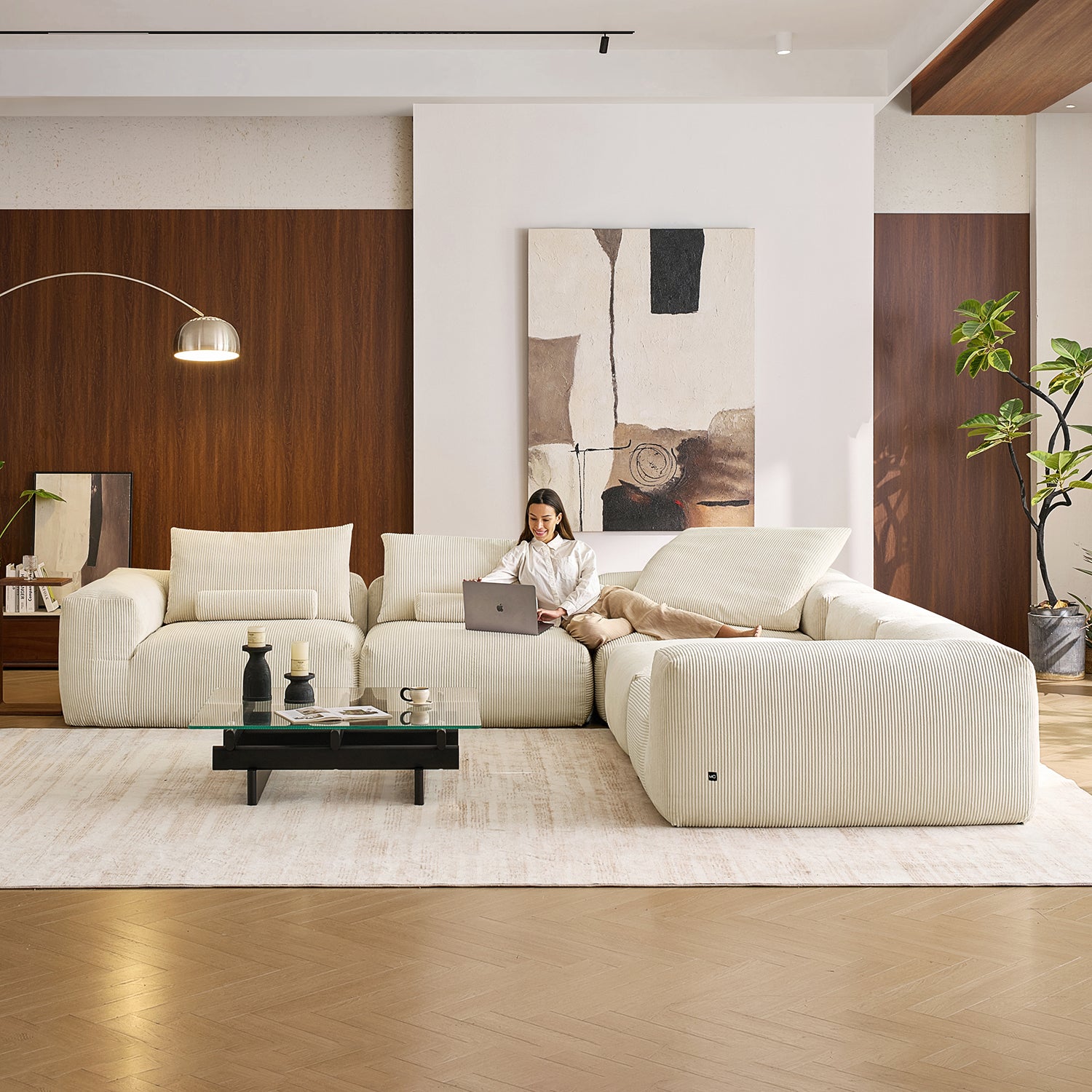 Mellow Closed L Sectional - Mario Capasa