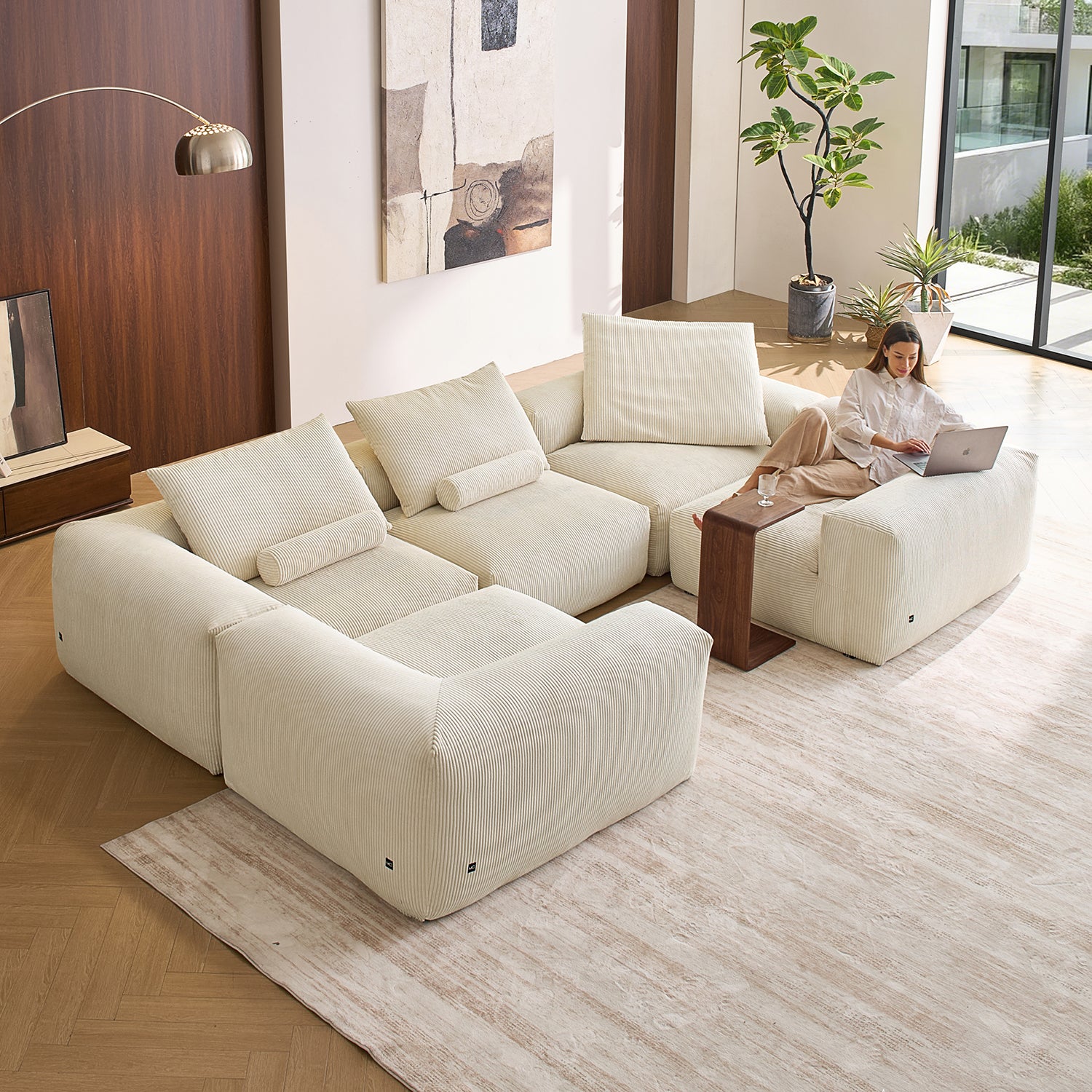 Mellow Closed U Sectional - Mario Capasa