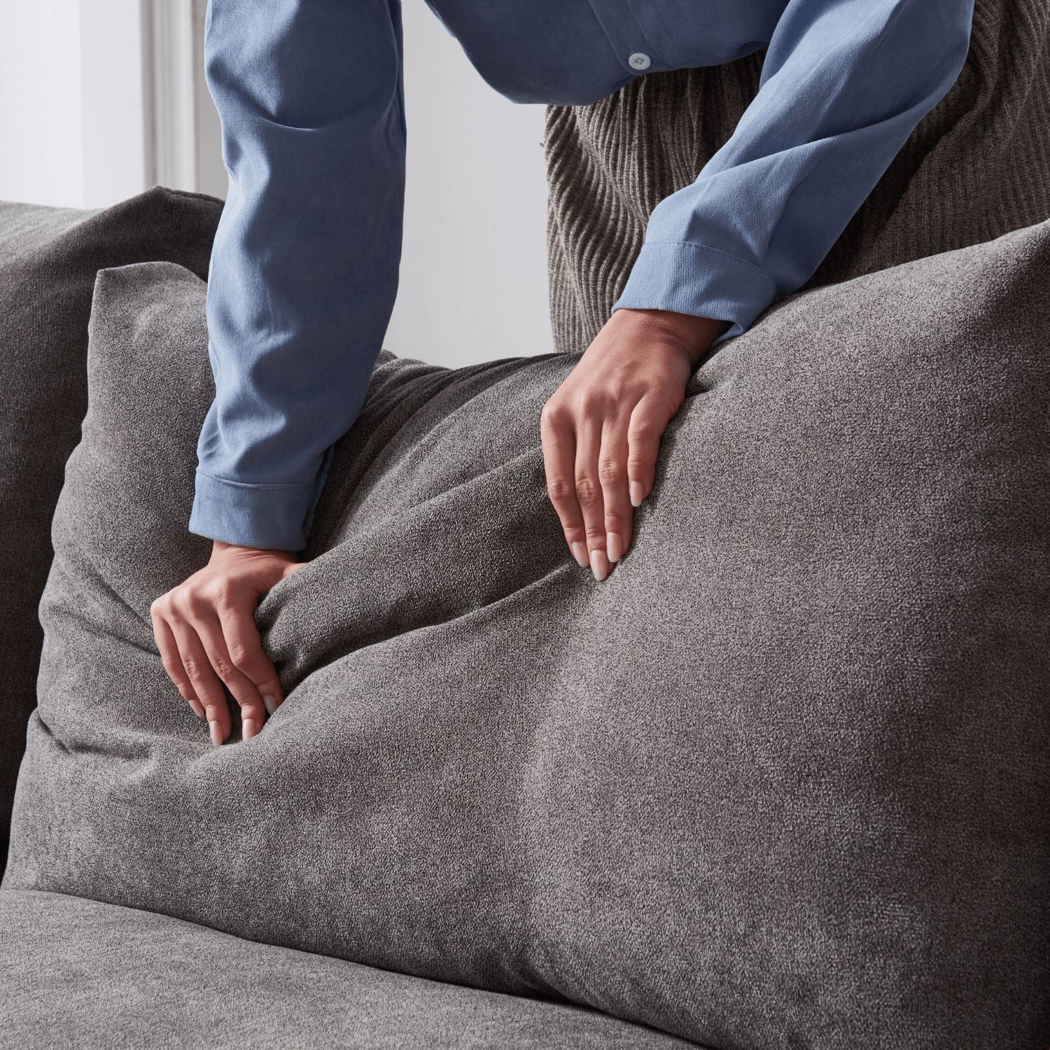 Feathers U-Sectional - Mario Capasa