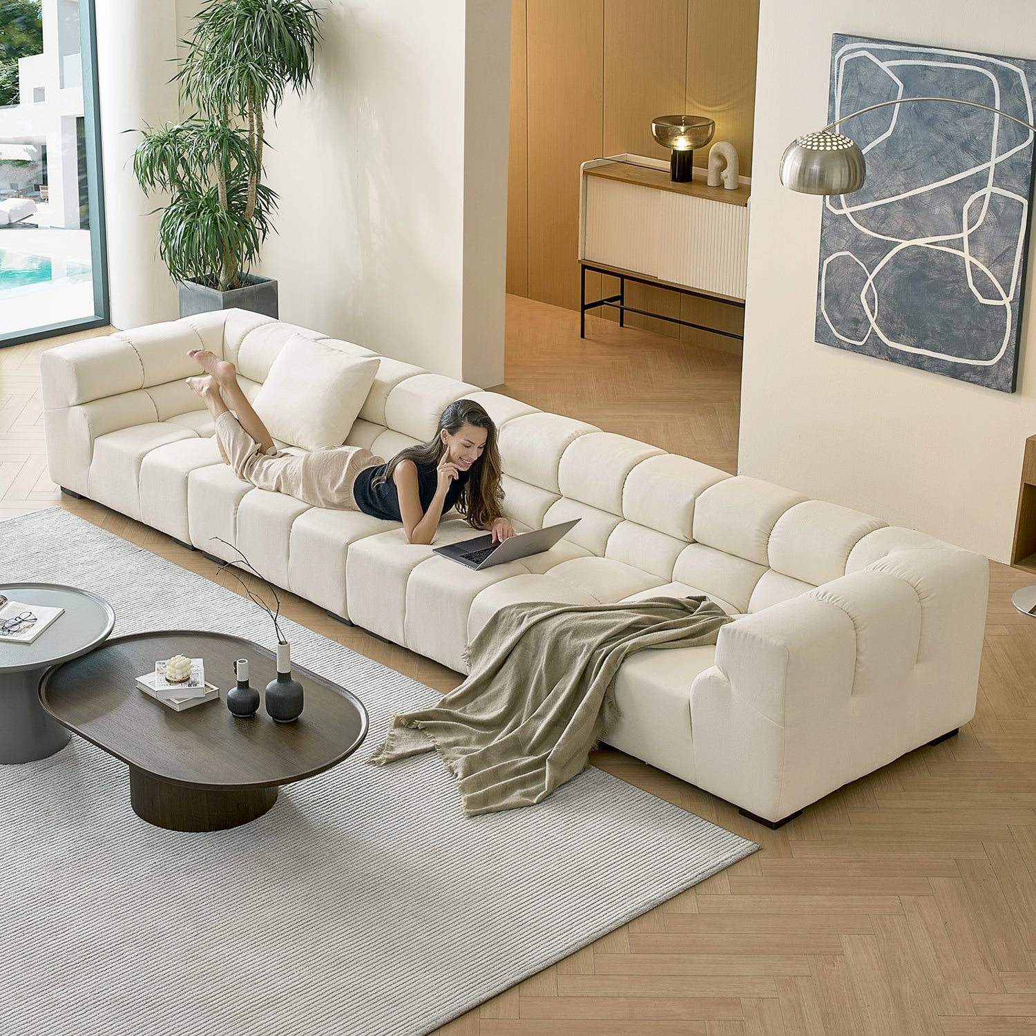 Amora Sofa High Arms