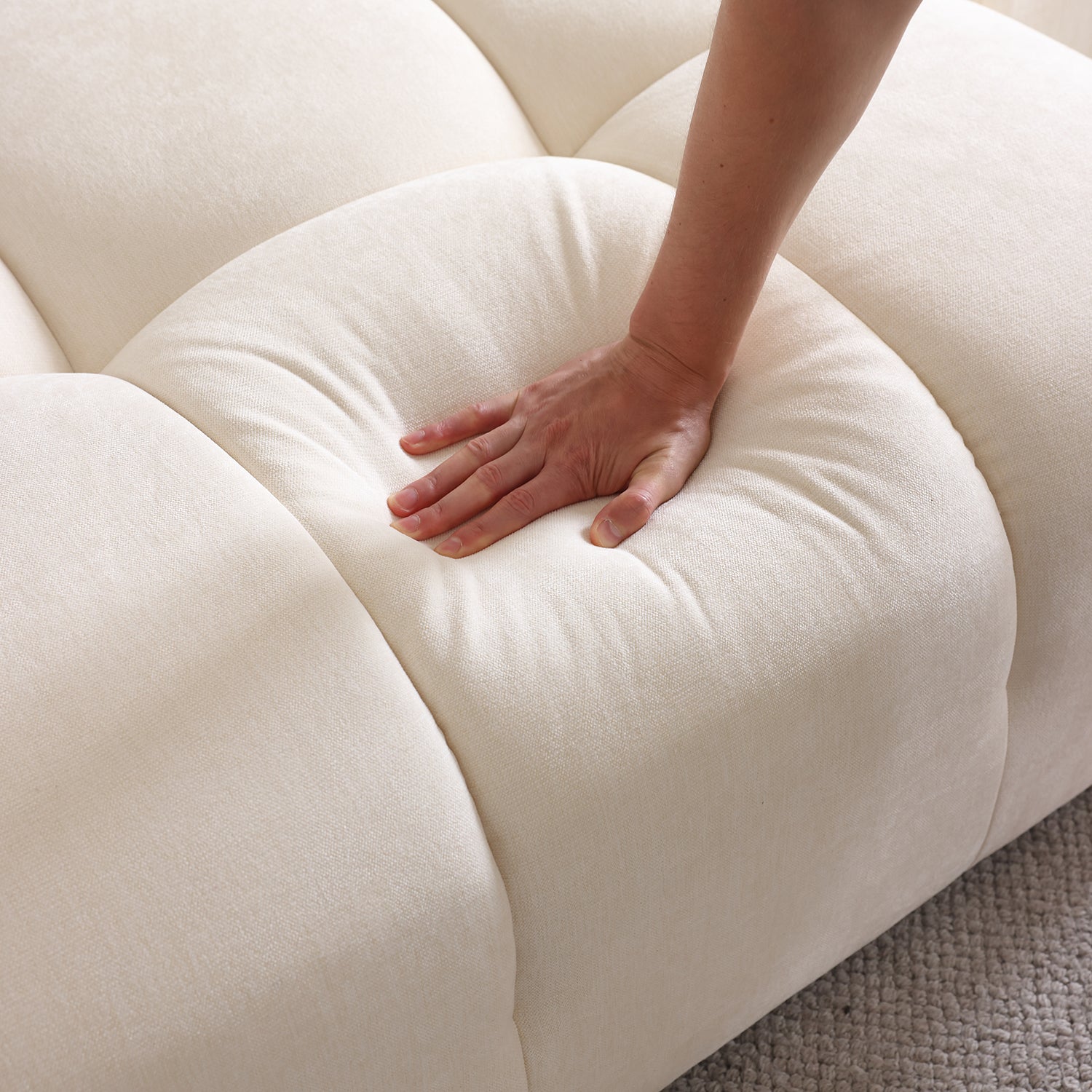 Amora Sectional - Mario Capasa