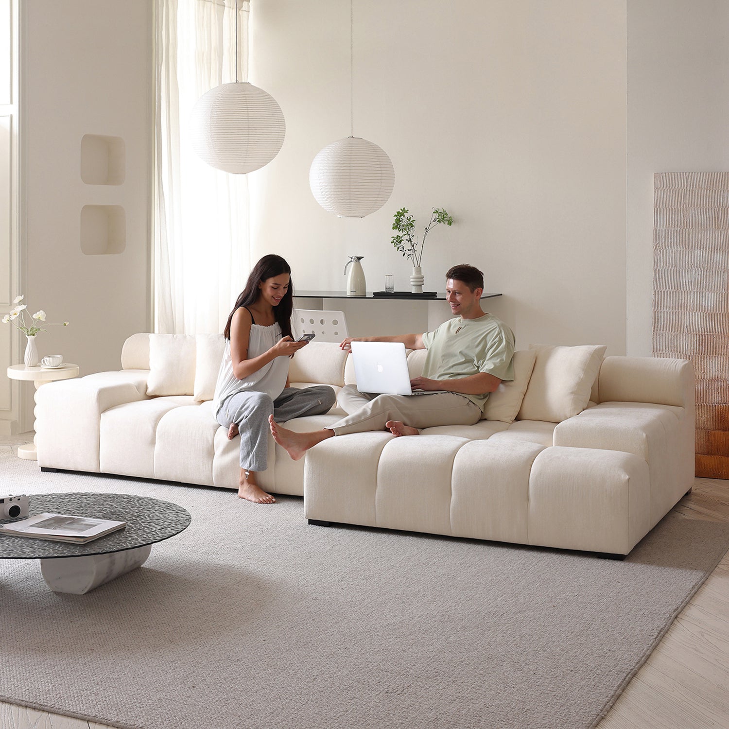 Amora Sectional - Mario Capasa