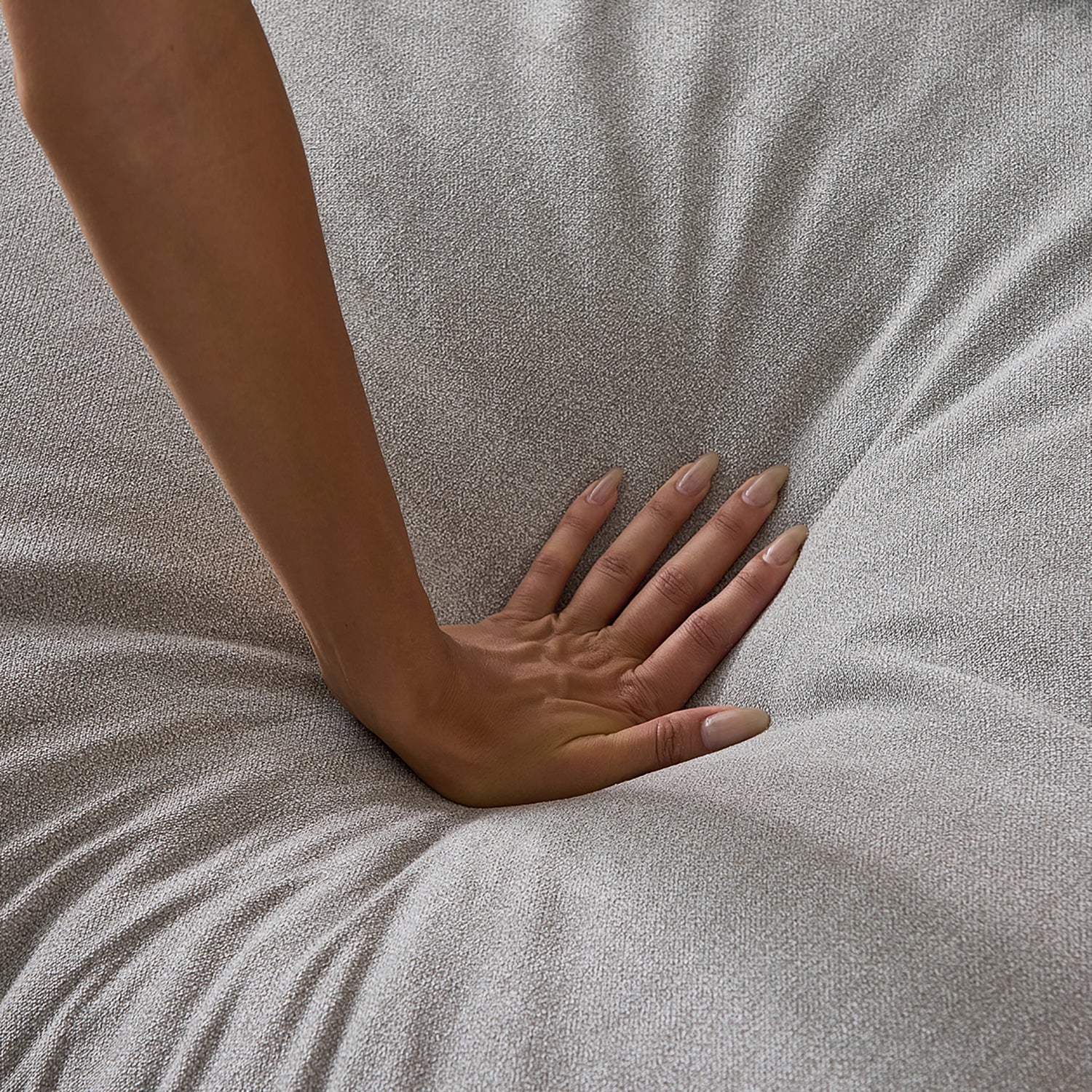 Feathers Ottoman - Mario Capasa