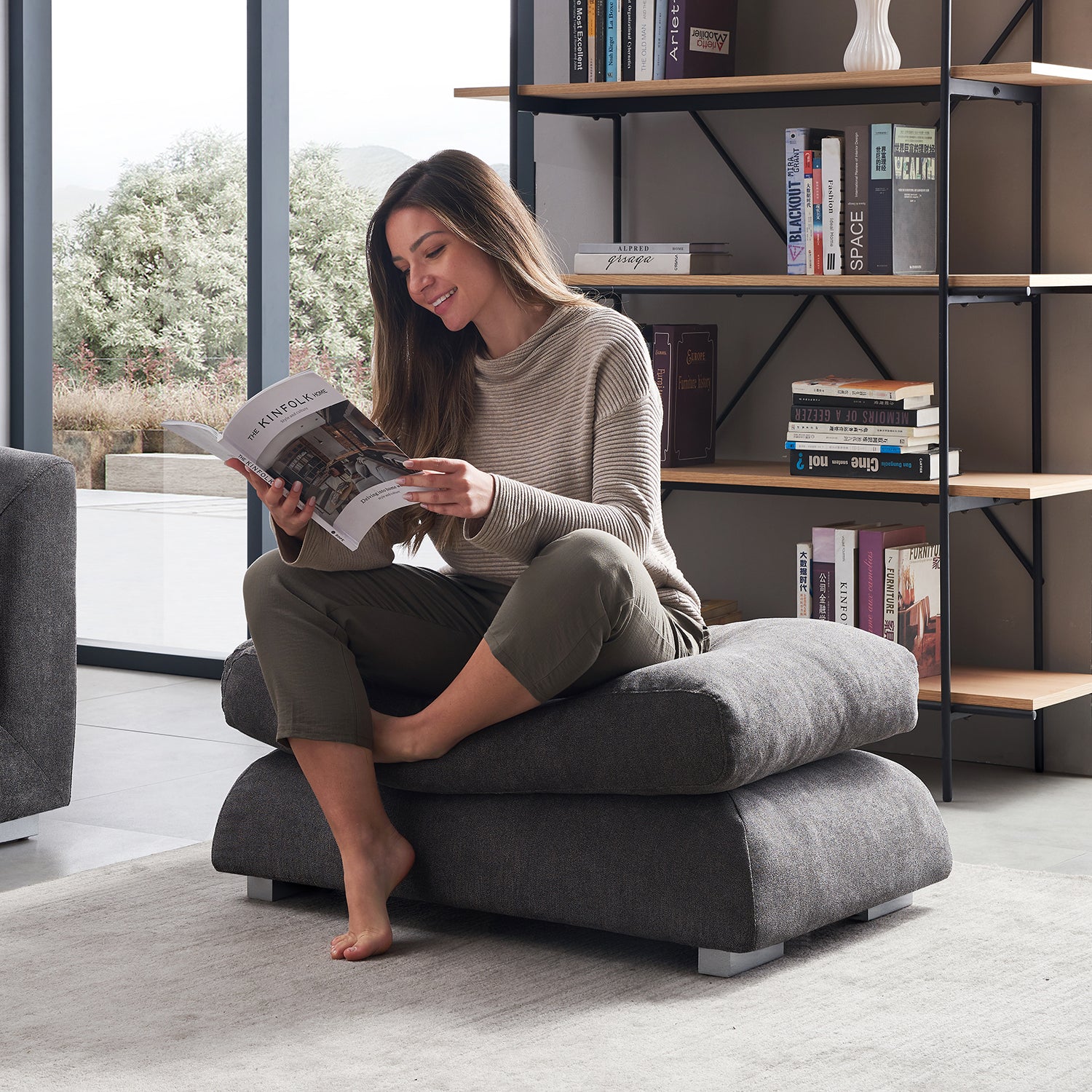 Feathers Ottoman - Mario Capasa